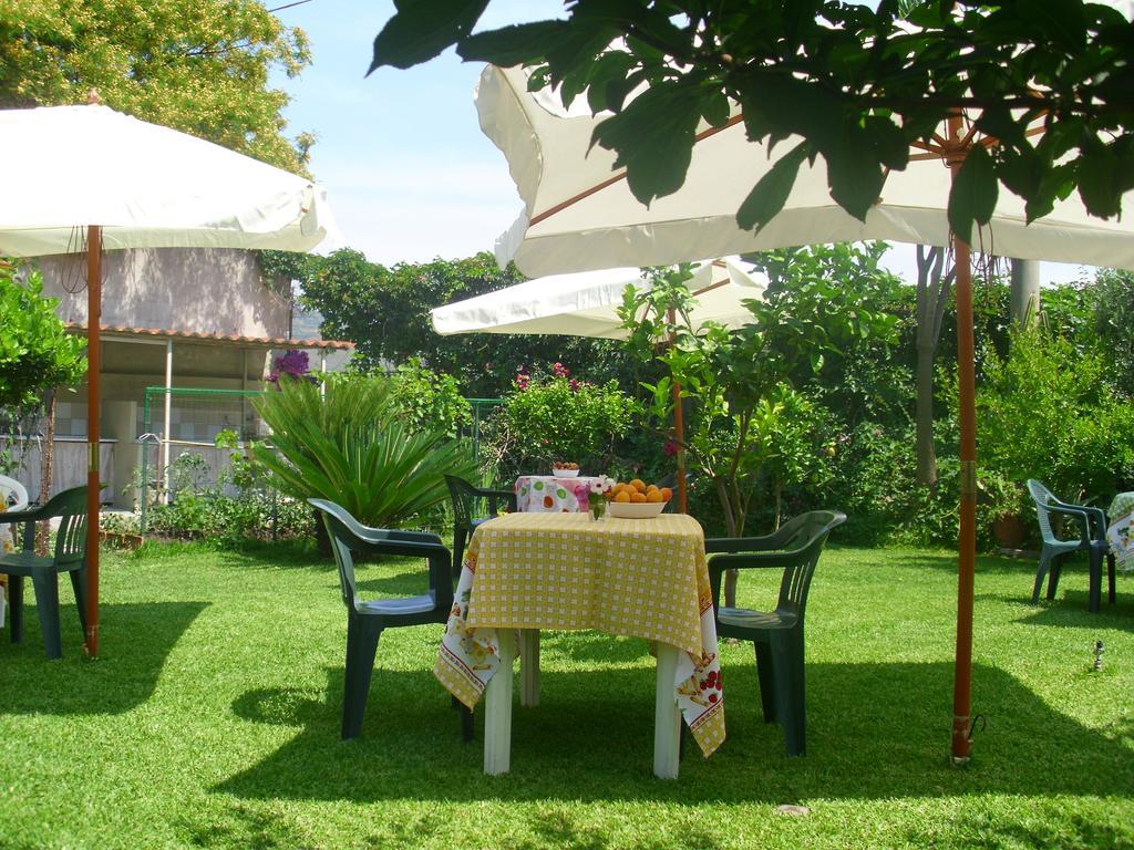 Delle Vacanze Bed & Breakfast Fiumefreddo di Sicilia