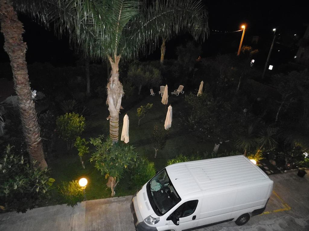 Delle Vacanze Bed & Breakfast 3*