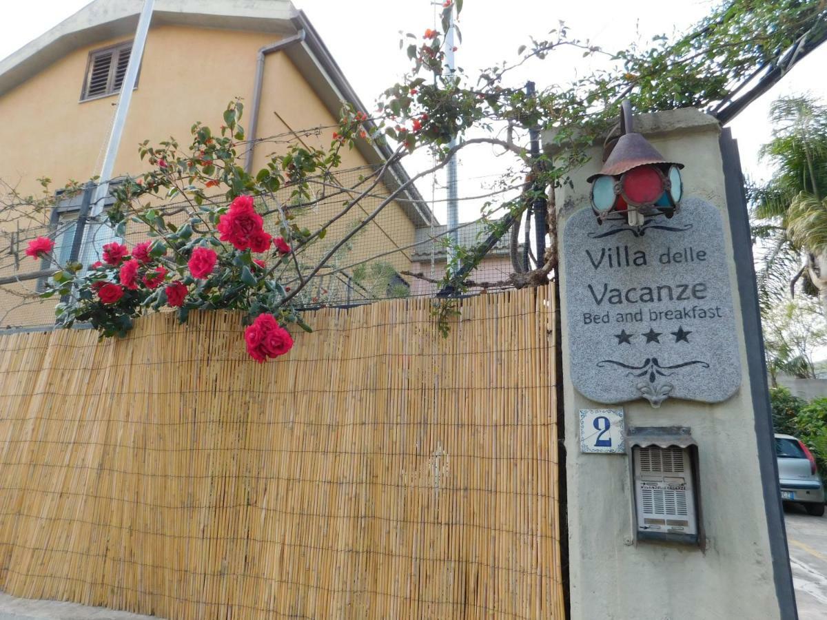 Delle Vacanze 3*