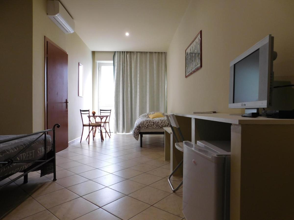 Delle Vacanze Bed & Breakfast